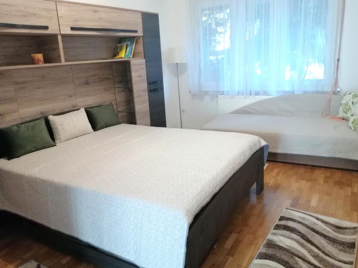 Matilda Apartman Apartment ไฮจ์ดุสโซบอสโล ภายนอก รูปภาพ